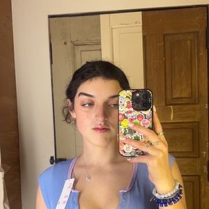 Meet your Posher, Isabel